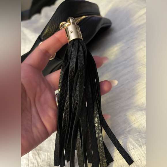 Gucci Black Pebbled Leather Crossbody Bag - Picture 3 of 9